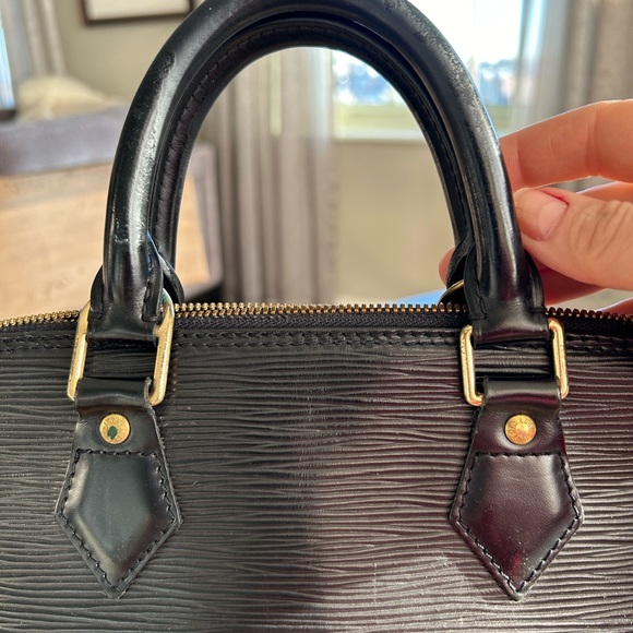 Louis Vuitton Alma Epi Leather Bag - Picture 6 of 12